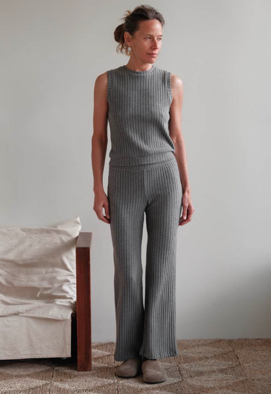 Donni - Sweater Rib Kick Flare - Charcoal