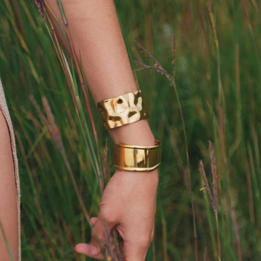 Au Naturale - Sculpt Bangle Bracelet