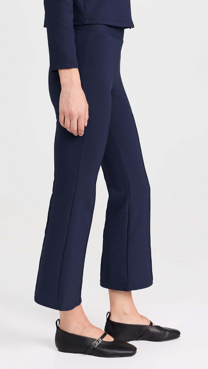 Donni - Box Weave Stretch Kick Flare