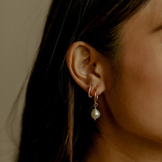 Au Naturale - Pearl Drop Hoops