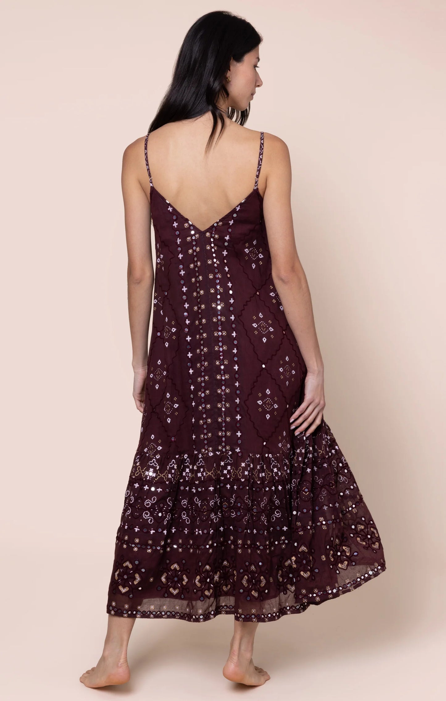 Juliet Dunn - Mosaic V-Neck Midi Dress -Black Cherry