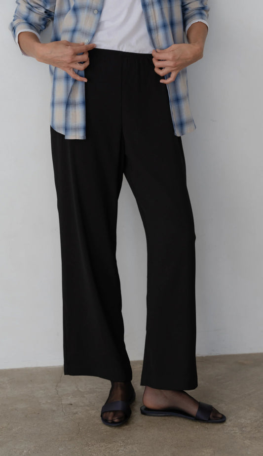 Donni - The Crepe Simple Pant - Jet