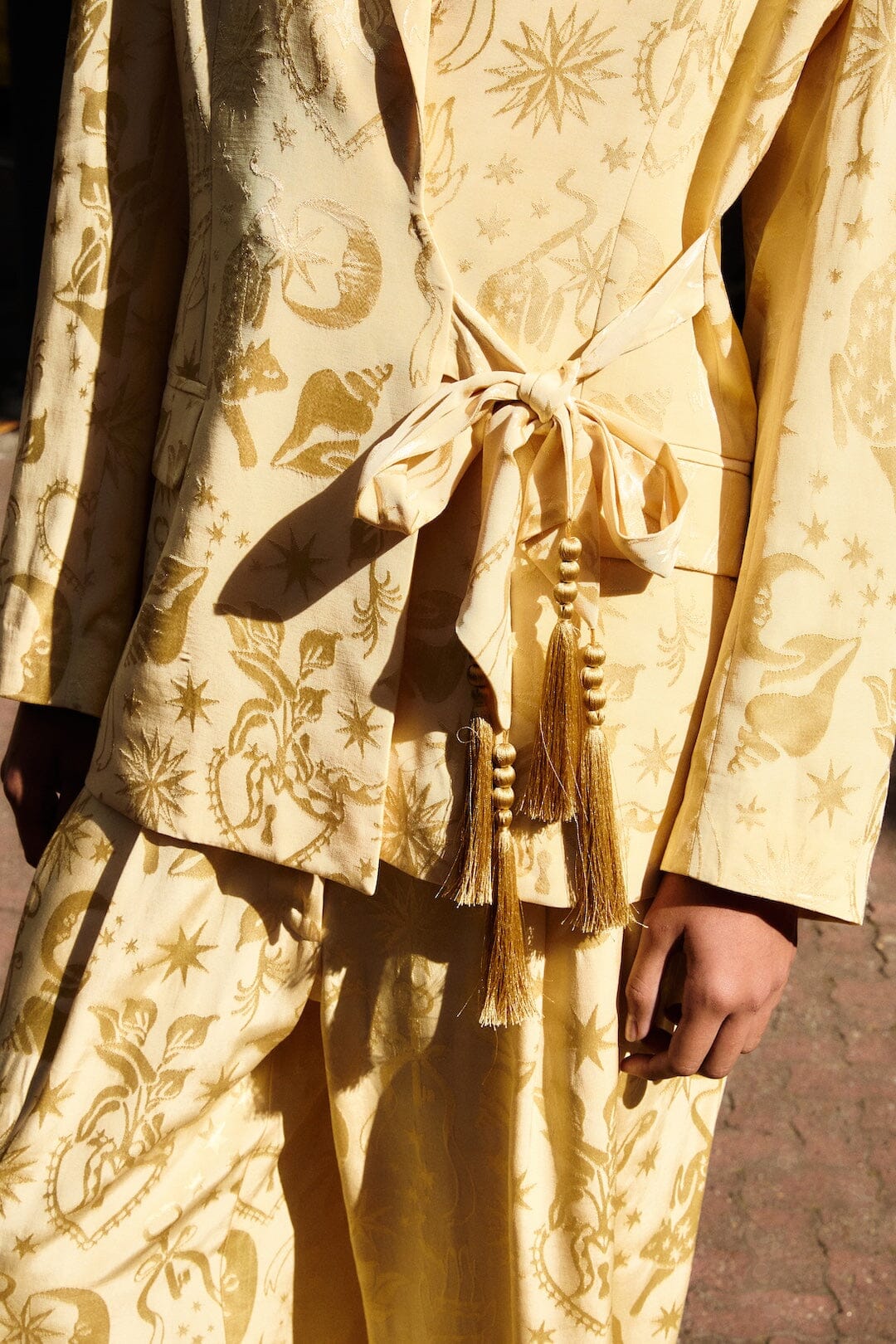 FARM Rio - Beige Notched Lapel Blazer