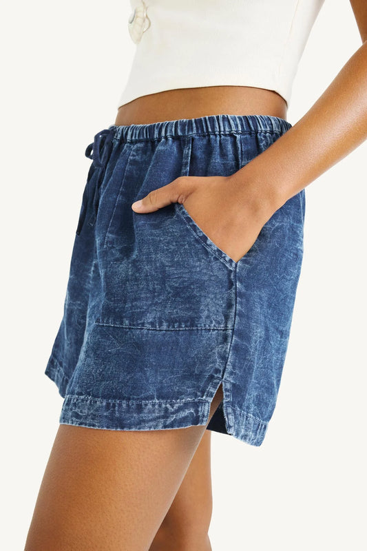 Vitamin A - Hana Short