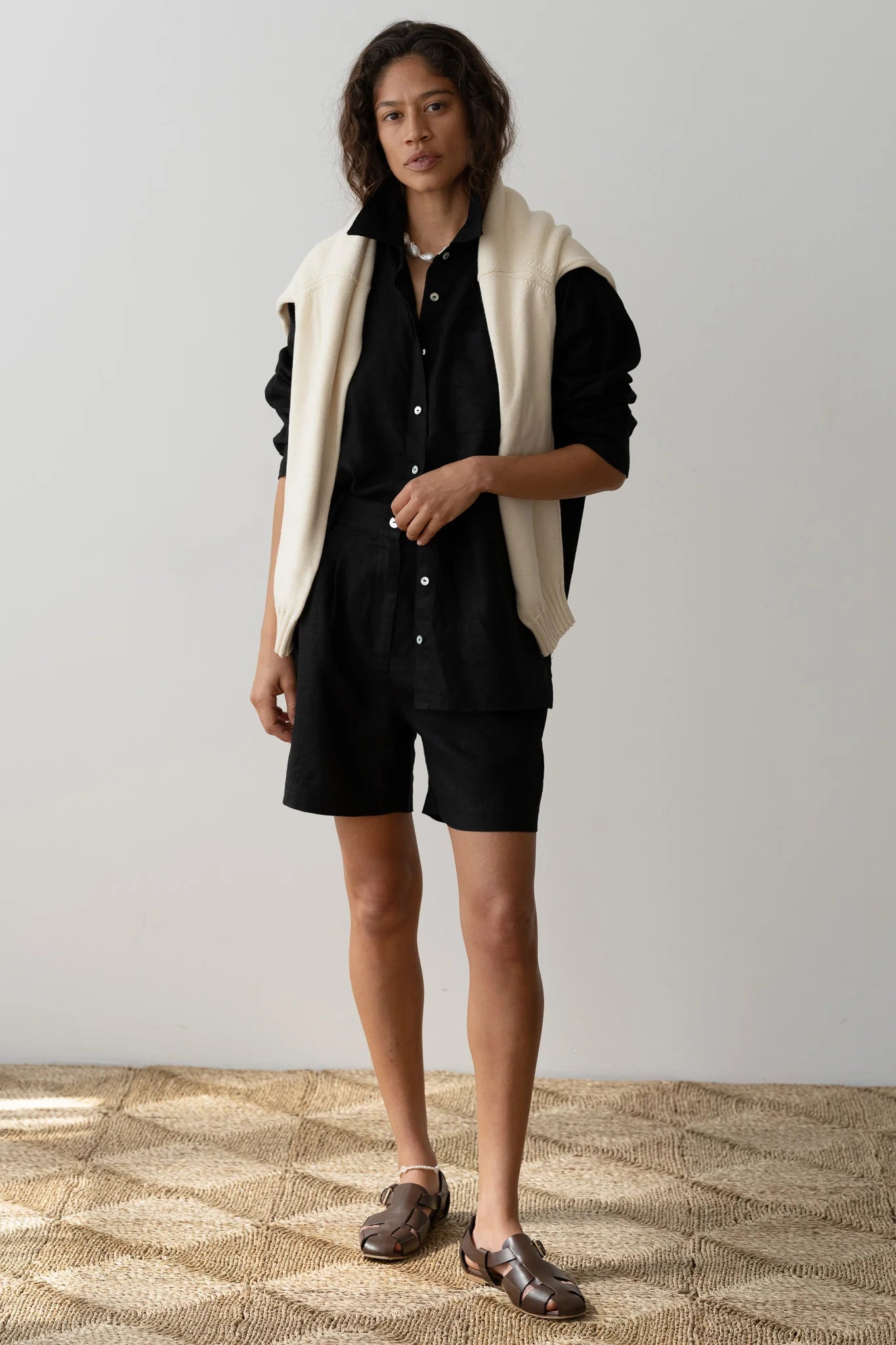 Donni - Linen Relaxed Shirt - Jet