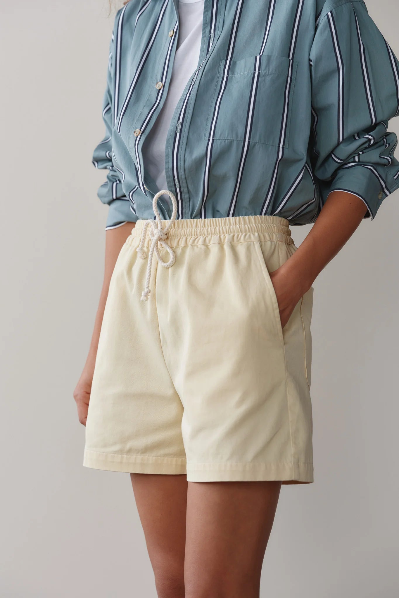 Donni - Chino Drawstring Short - Butter