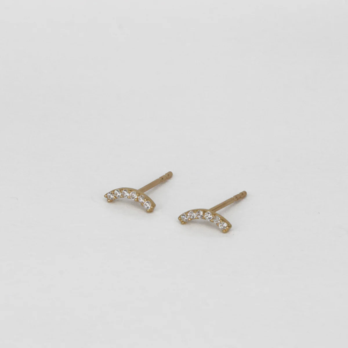 Au Naturale Jewelry - Curve Studs - Gold