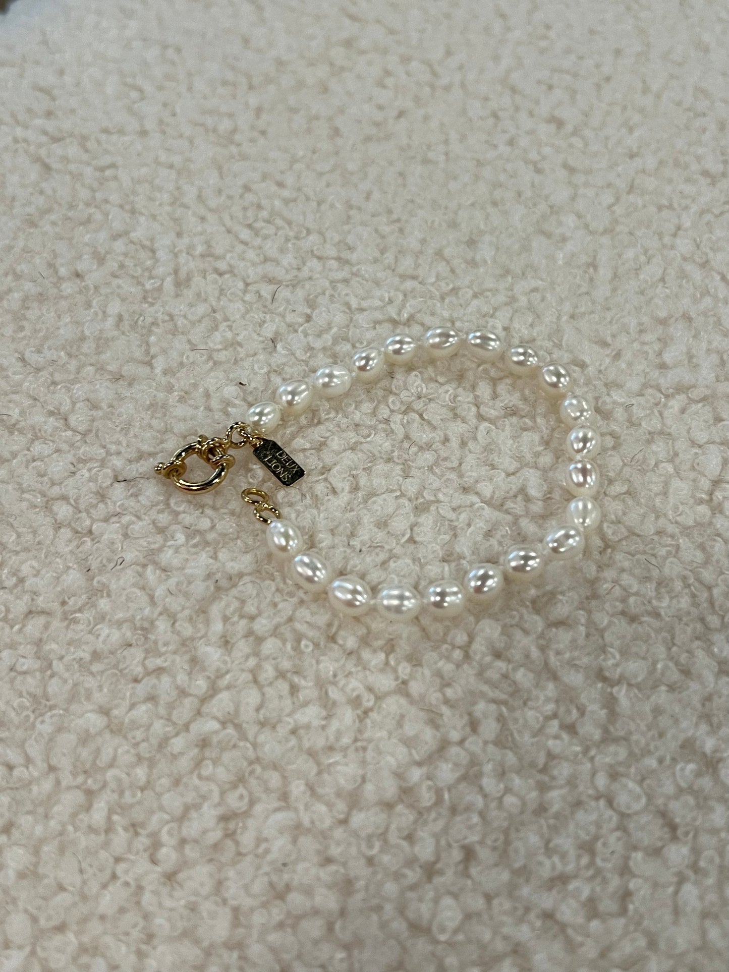 Deux Lions - Keshi Pearl Bracelet - 7”